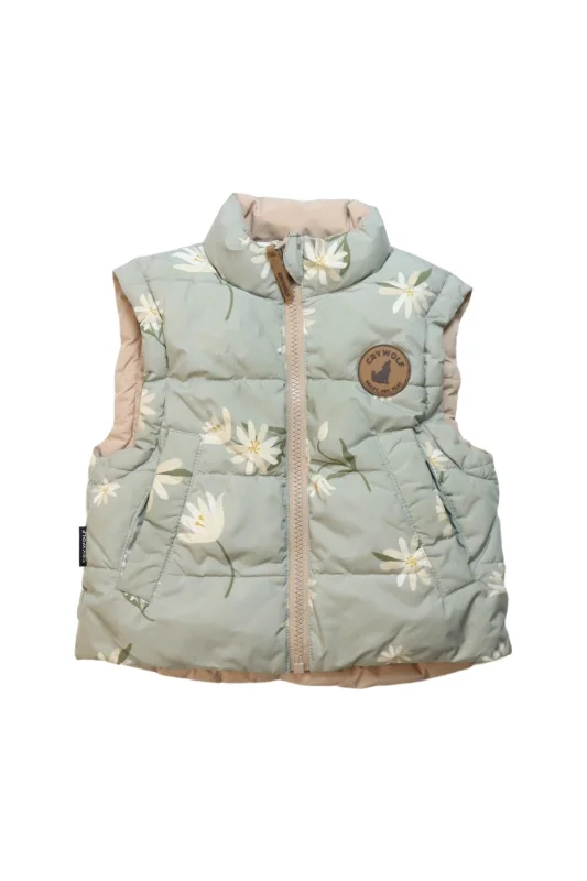 Crywolf Reversible Puffer Vest 12M Women's spring jackets