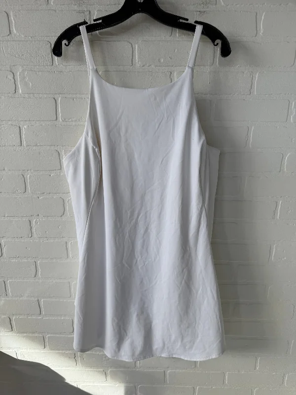 Athletic Dress By Old Navy In White, Size: 2x Printed unclassified dresses