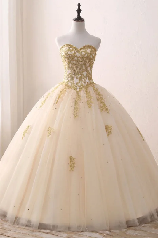 Quinceanera Dress Ivory Ball Gown Sweetheart Strapless Sleeveless Appliques Beading Prom Dresses Travel unclassified dresses